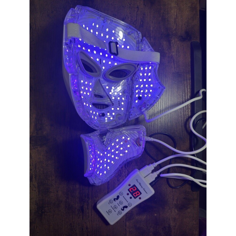 LED Face Mask With Neck Extension 7-Color Rejuvenation Light Therapy New in Box